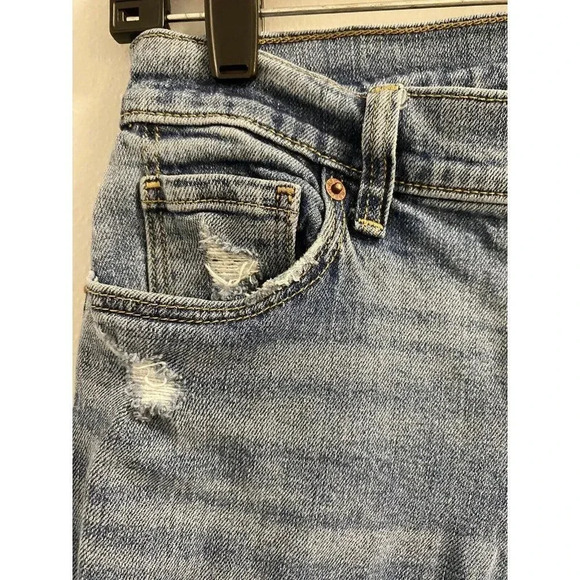 OLD NAVY BOYFRIEND JEAN MIDRISE SIZE 6 - SUPER DISTRESSED - QUICK SHIPPING - Picture 2 of 12